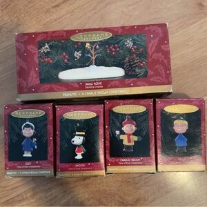 Hallmark Peanuts “Charlie Brown Christmas” ornament set